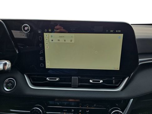 Used 2025 Chevrolet Equinox LT FWD image 22