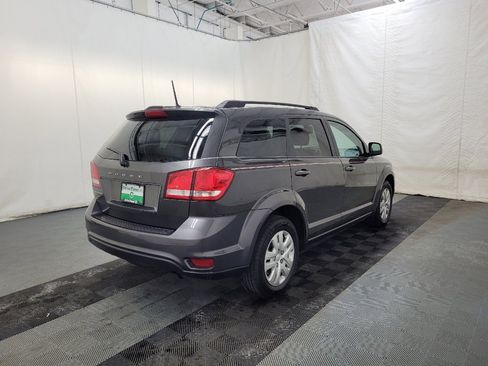 Used 2019 Dodge Journey SE image 9