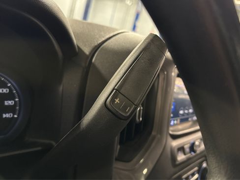 Used 2020 Chevrolet Silverado 1500 Custom w/ Custom Value Package image 25