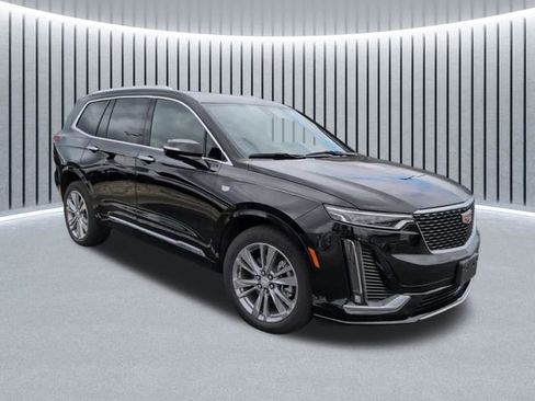 Used 2023 Cadillac XT6 Premium Luxury AWD/4WD image 3