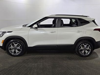 Used 2022 Kia Seltos EX