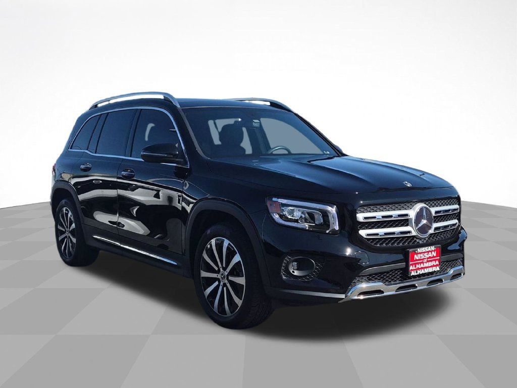 Used 2023 Mercedes-Benz GLB 250 image 3
