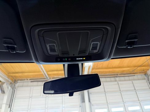 Used 2021 Chevrolet Silverado 1500 RST image 19