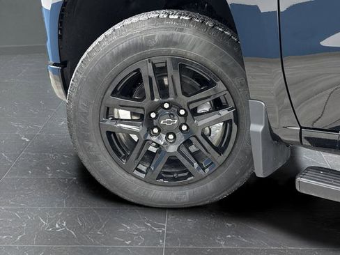 Used 2025 Chevrolet Silverado 1500 Custom image 38