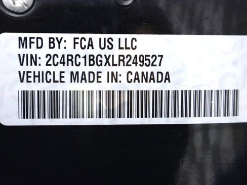 Used 2020 Chrysler Pacifica Touring-L w/ S Appearance Package image 45