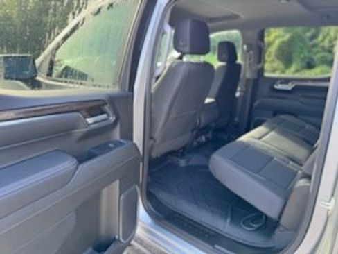 Used 2023 Chevrolet Silverado 1500 LT w/ Protection Package RWD image 15