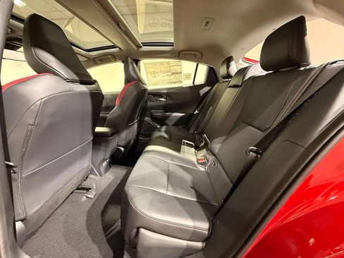New 2026 Toyota Prius Plug-In Hybrid FWD image 20