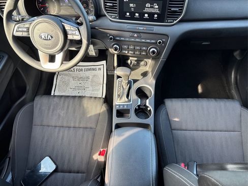 Used 2022 Kia Sportage LX image 19