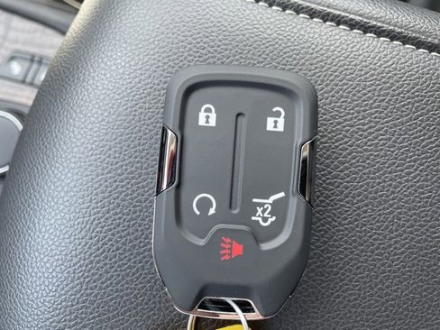 Used 2023 GMC Acadia Denali image 31