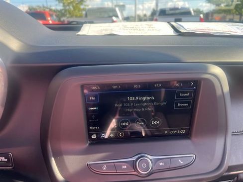 Used 2019 Chevrolet Camaro LT RWD image 18