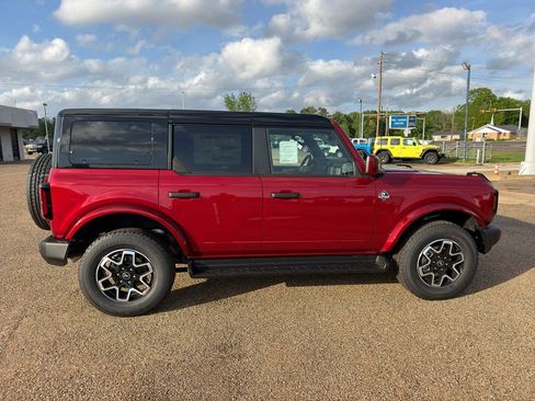 New 2026 Ford Bronco Outer Banks AWD/4WD image 6