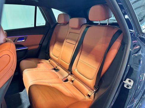 Certified 2024 Mercedes-Benz GLC 300 4MATIC image 31