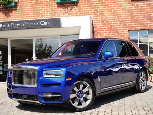 Certified 2023 Rolls-Royce Cullinan w/ Cullinan Package AWD/4WD image 1