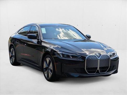 Used 2025 BMW i4 xDrive40i w/ Premium Package image 6