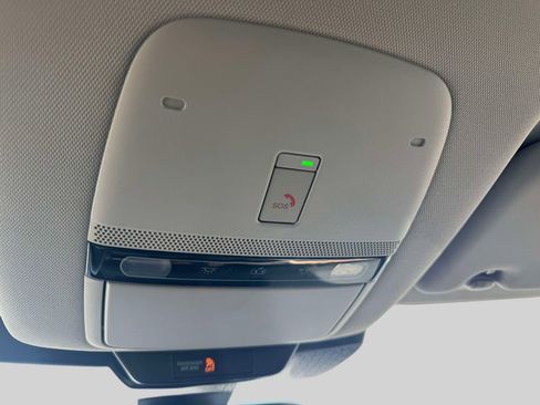 Used 2025 Nissan Ariya AWD image 29