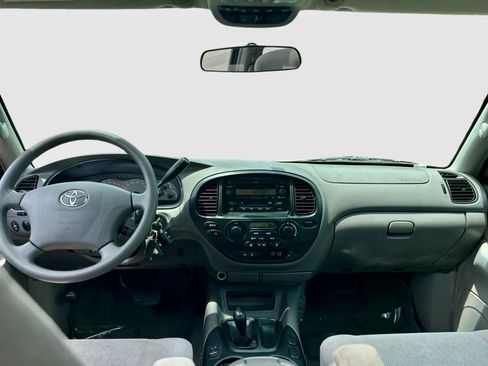 Used 2003 Toyota Sequoia SR5 AWD/4WD image 29