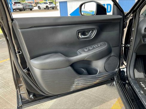 New 2026 Honda HR-V LX image 10