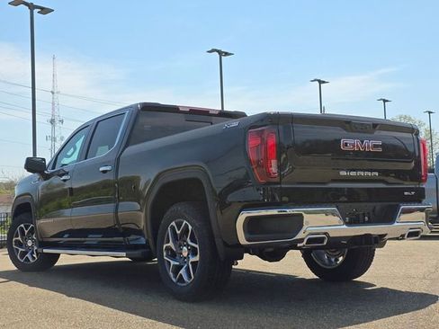 New 2026 GMC Sierra 1500 SLT w/ SLT Premium Plus Package AWD/4WD image 15