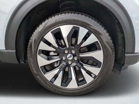 Used 2025 Ford Explorer Platinum w/ LUX Leather Package AWD/4WD image 10