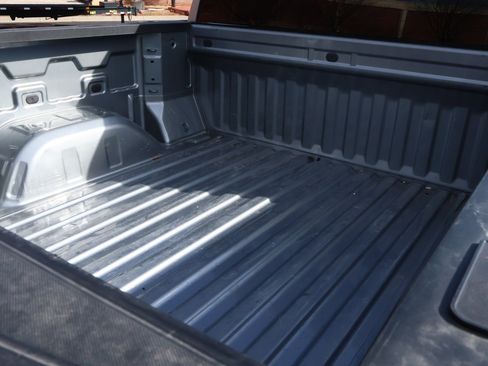 Used 2023 Chevrolet Silverado 1500 RST image 22