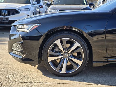 Certified 2025 Acura TLX w/ Technology Package image 10