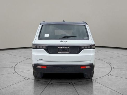 New 2026 Jeep Grand Wagoneer Summit AWD/4WD image 11