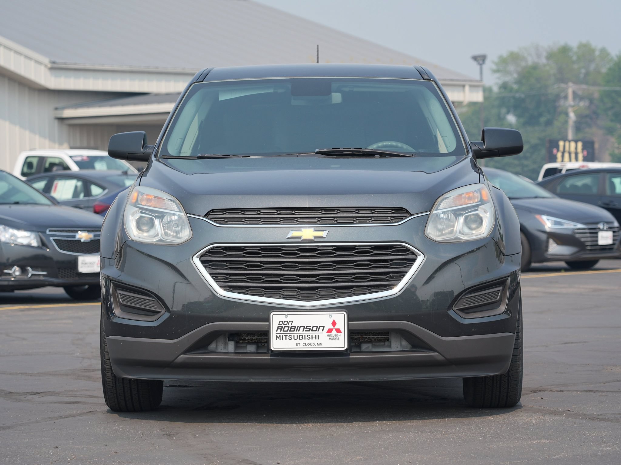 Used 2017 Chevrolet Equinox LS AWD/4WD image 9