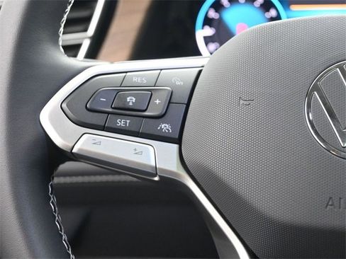 New 2026 Volkswagen Atlas SE image 2