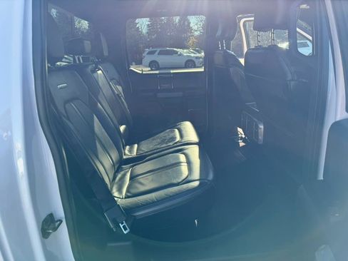 Used 2016 Ford F150 Platinum w/ Equipment Group 701A Luxury AWD/4WD image 14