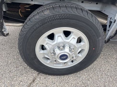 Used 2023 Ford Transit 250 Low Roof image 16