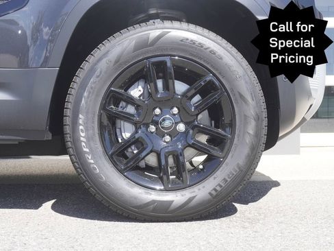 New 2025 Land Rover Defender 130 S image 34