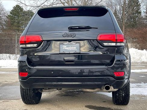 Used 2021 Jeep Grand Cherokee Laredo X image 4