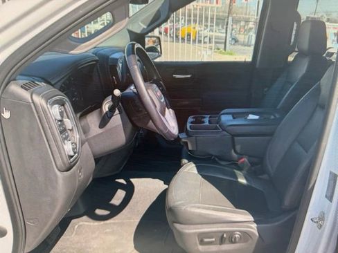 Used 2019 GMC Sierra 1500 SLT w/ Driver Alert Package I image 3