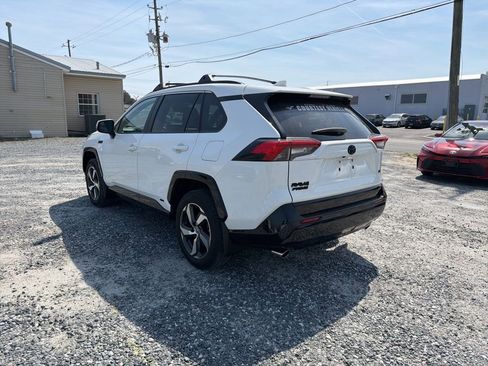 Used 2024 Toyota RAV4 SE w/ Weather & Moonroof Package image 3