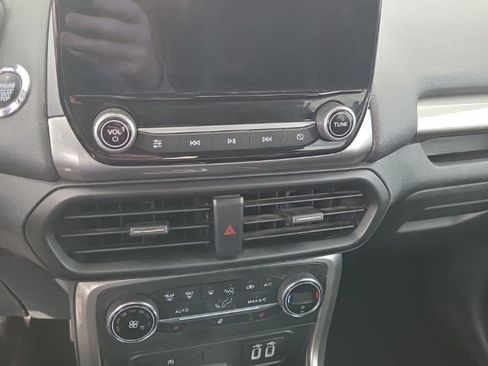 Used 2020 Ford EcoSport SES image 13