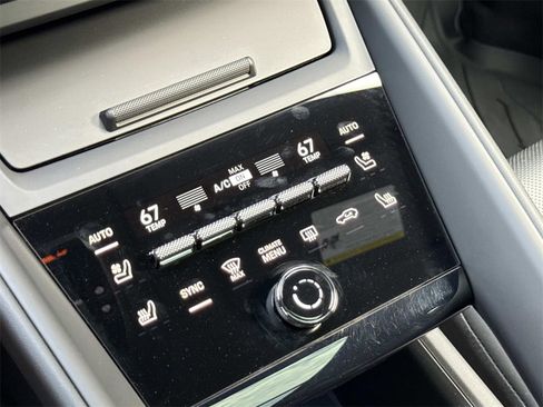 Used 2024 Porsche Macan 4 Electric image 19