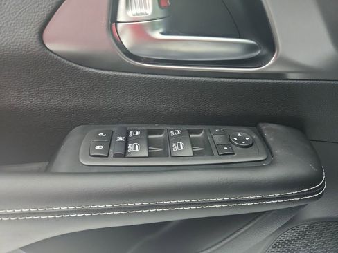 New 2026 Chrysler Voyager LX image 20