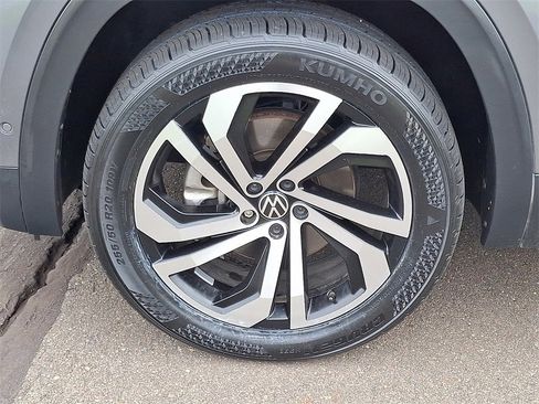 Used 2021 Volkswagen Atlas SEL Premium image 8