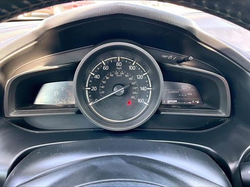 Used 2017 MAZDA MAZDA3 Touring FWD image 21