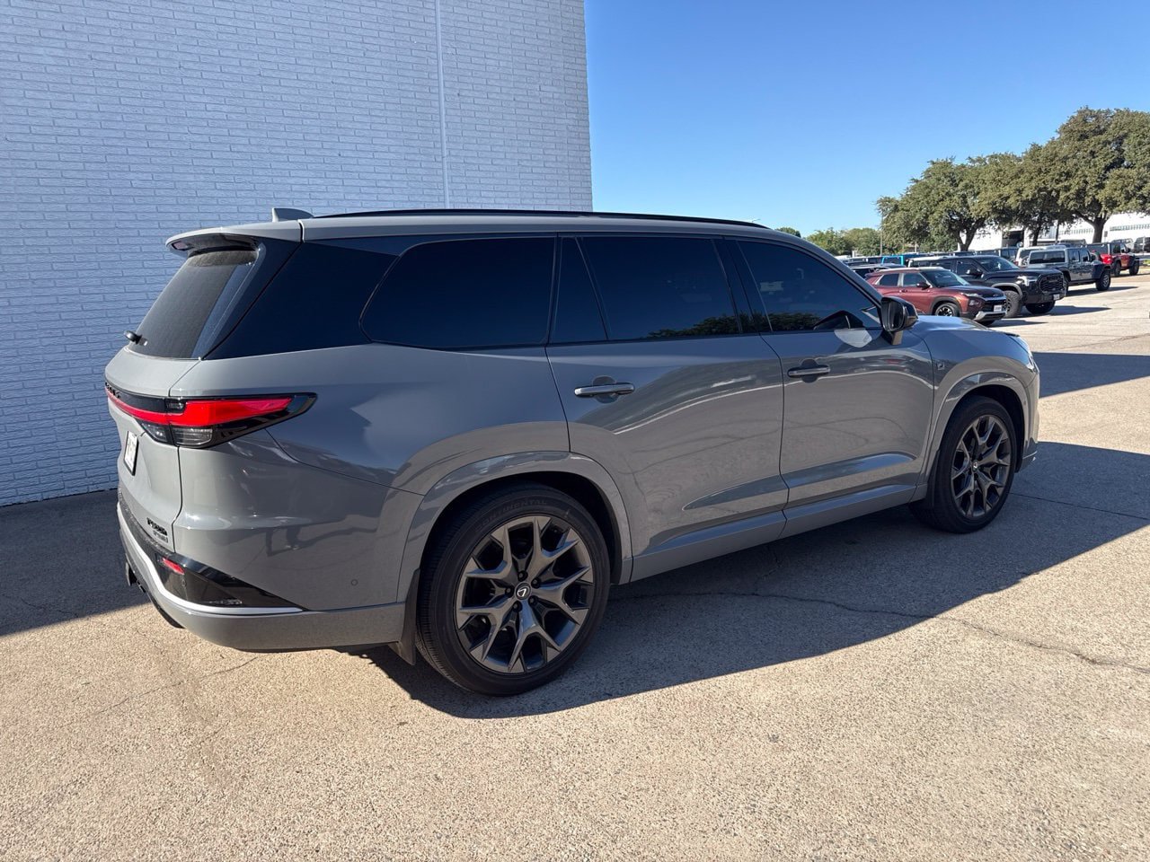 Used 2025 Lexus TX 500h AWD w/ Technology Package image 3