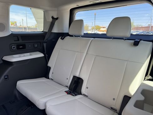 Used 2024 Hyundai Santa Fe Calligraphy image 41