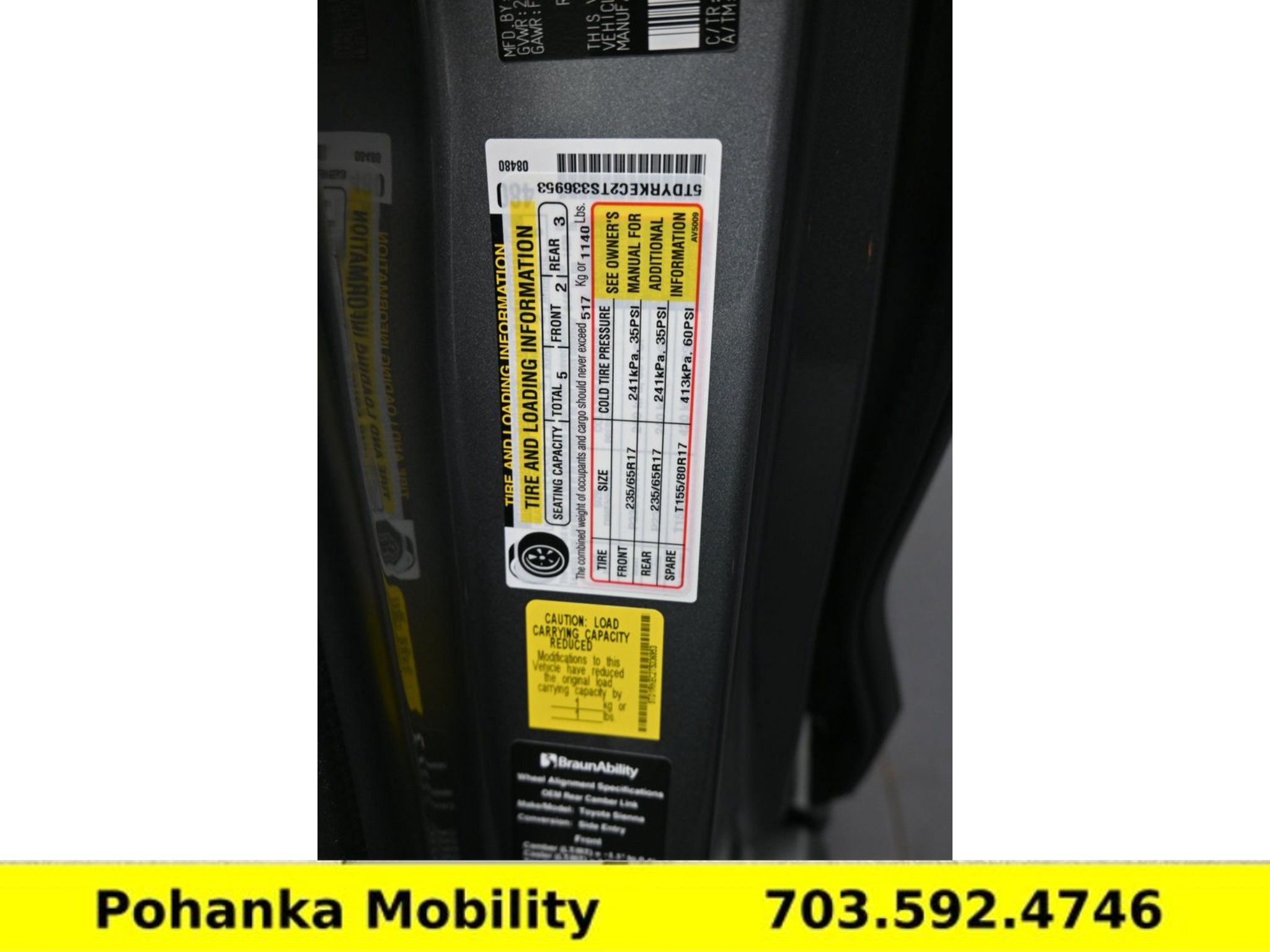 Used 2026 Toyota Sienna XLE FWD image 15