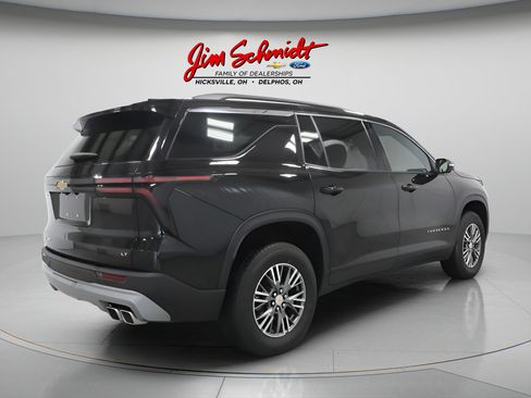 Used 2024 Chevrolet Traverse LT AWD/4WD image 6