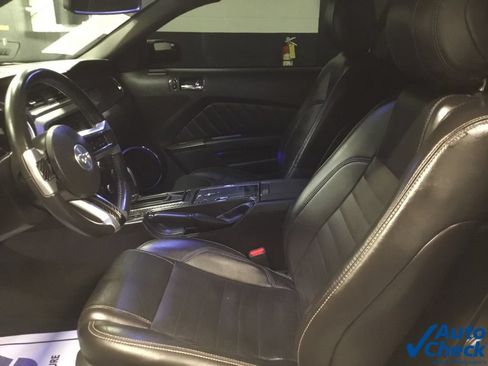 Used 2014 Ford Mustang Premium w/ Comfort Package RWD image 31