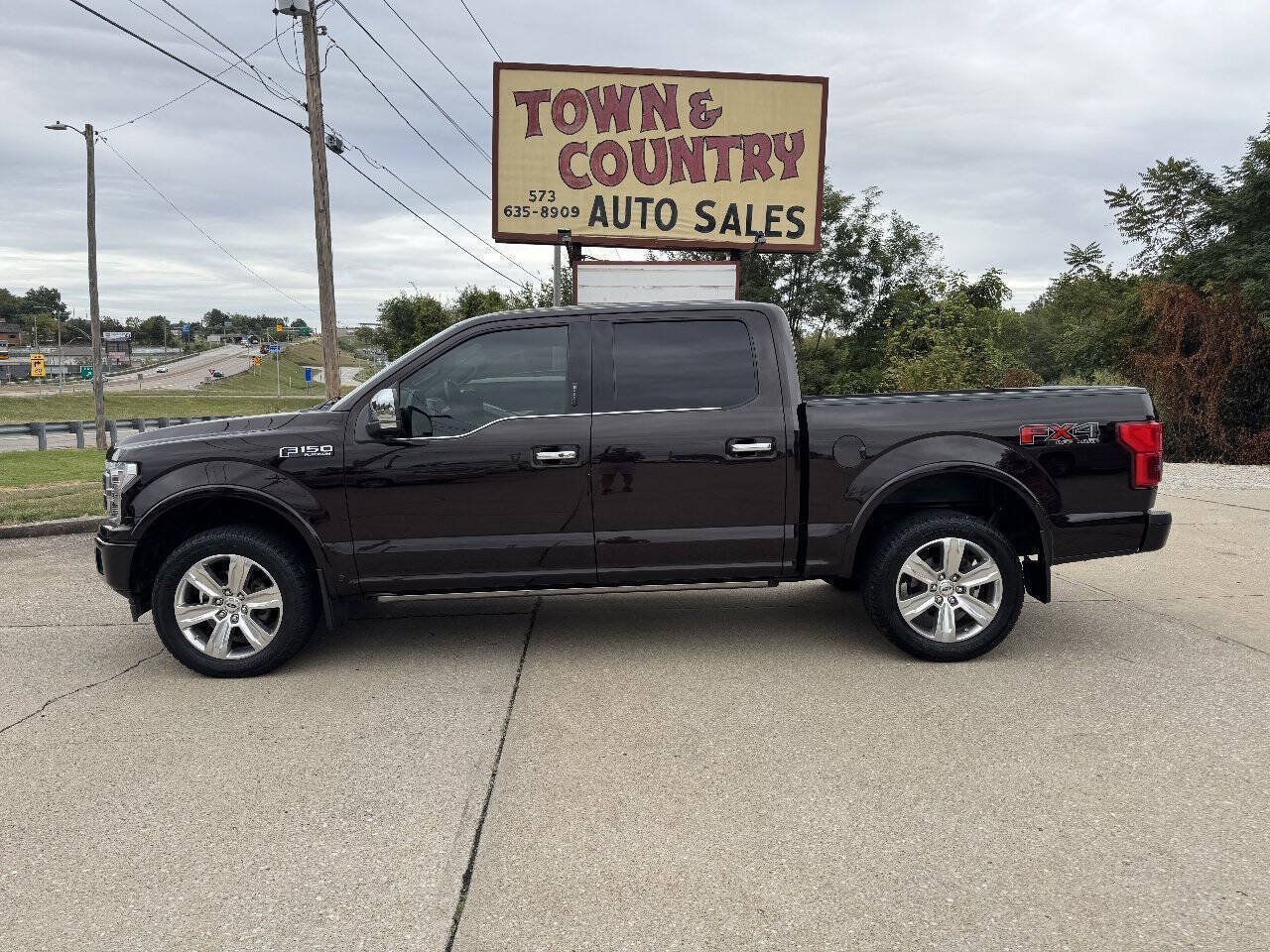 Used 2018 Ford F150 Platinum w/ Equipment Group 701A Luxury AWD/4WD image 5