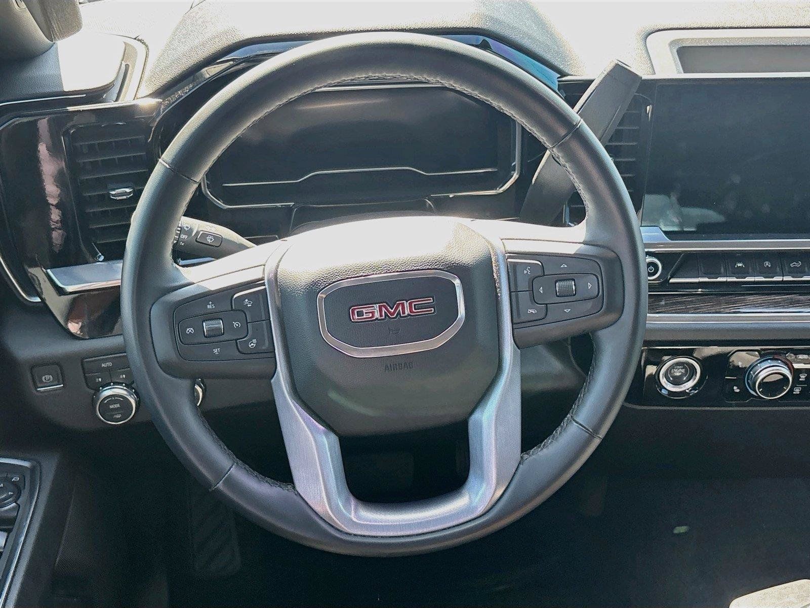 Used 2024 GMC Sierra 1500 Elevation AWD/4WD image 17