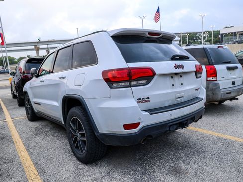 Used 2018 Jeep Grand Cherokee Trailhawk w/ Trailhawk Luxury Group AWD/4WD image 8