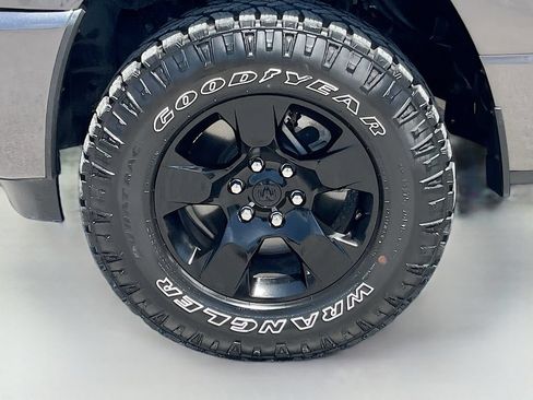 Used 2025 RAM 1500 Warlock AWD/4WD image 29
