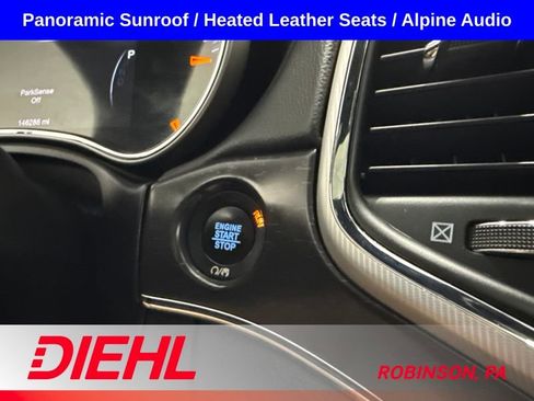 Used 2018 Jeep Grand Cherokee Limited AWD/4WD image 29