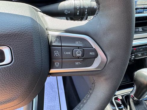 Used 2023 Jeep Compass Limited w/ Elite Group AWD/4WD image 19